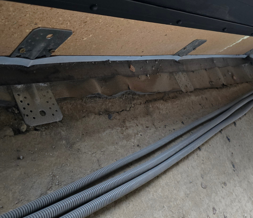 papa jako hydroizolacja pod pierwszym bloczkiem