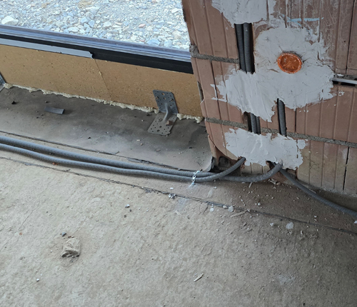 papa jako hydroizolacja pod pierwszym bloczkiem